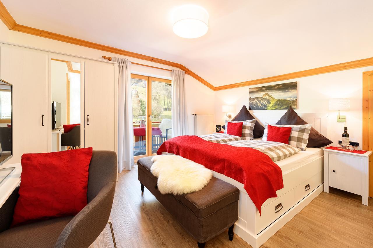 "Haus Berktold" - Annehmlichkeiten Von 4-Sterne Familien-Und Wellnesshotel Viktoria Koennen Mitbenutzt Werden Оберстдорф Экстерьер фото